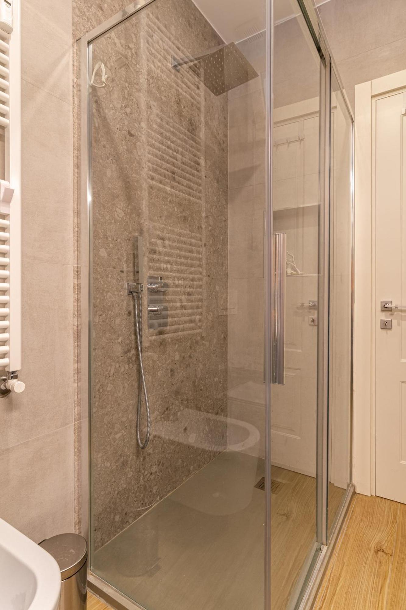 モンツァCasa Di Ambra - 301 Stazione & Centroアパートメント エクステリア 写真